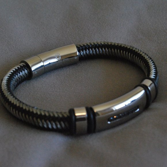 Men's Black Diamond and Stainless Steel Bracelet - Picture 4 of 9